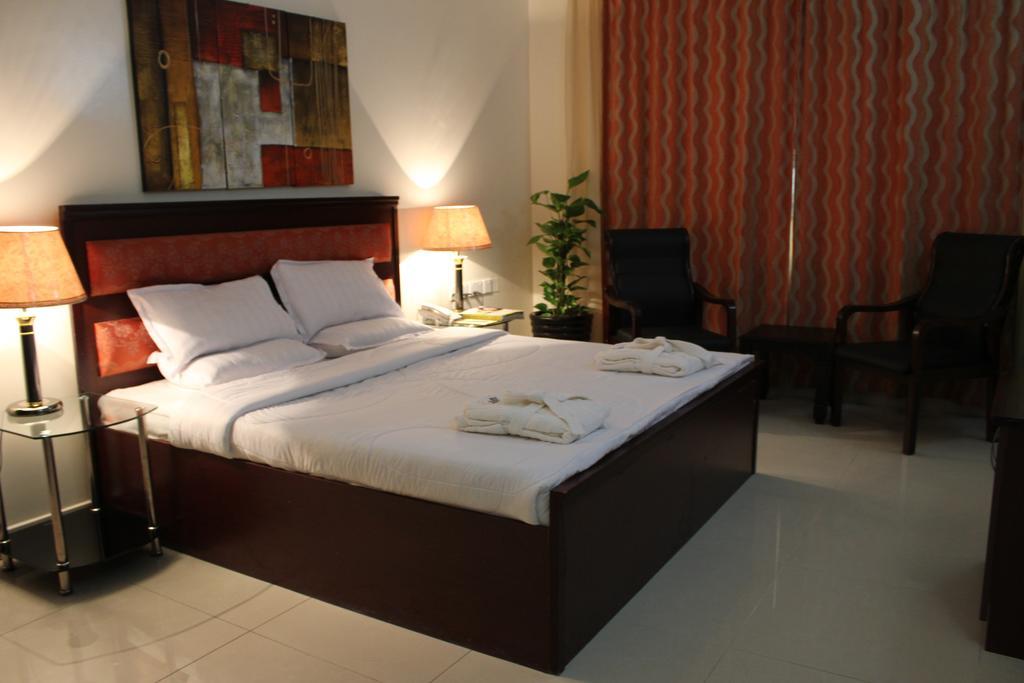 Reem Hotel Apartments Al Khuwayriyah Exterior photo